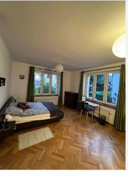 Cheerful 3 Bedroom City House Краків Екстер'єр фото